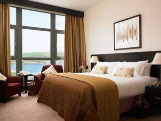 Отель Kinsale Hotel & Spa Кинсейл Представительский двухместный номер с 1 кроватью и видом на море-5
